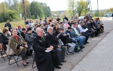 Pomnik pamięci całej żydowskiej ludności Długosiodła 39