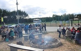 Seniorzy w plenerze 7