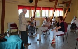 Poetyckie spotkanie z Janem Długołęckim 10