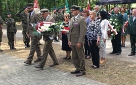 Uroczystość z okazji 83. rocznicy wybuchu II wojny światowej w Gminie Długosiodło 2