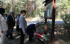 Uroczystość z okazji 83. rocznicy wybuchu II wojny światowej w Gminie Długosiodło 10