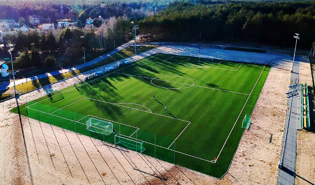 Stadion piłkarski w Długosiodle